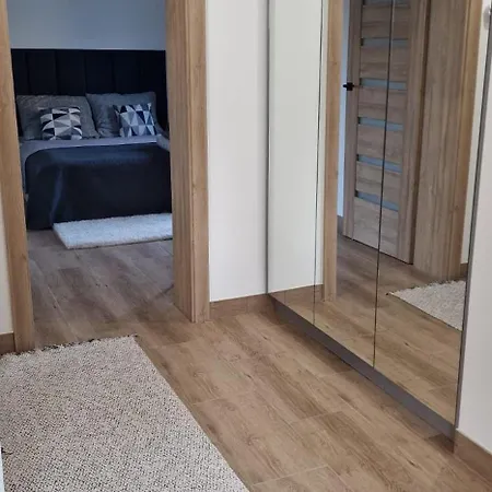Paderewski Vi Apartmán *